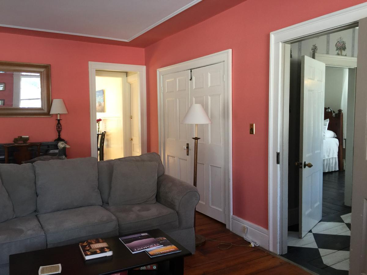 Eddington House Inn North Bennington Екстер'єр фото